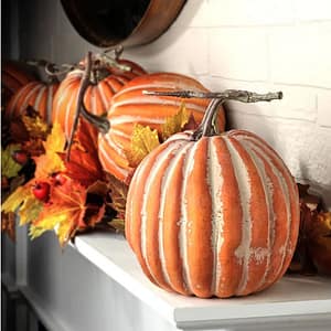 fall-decor-pumpkins