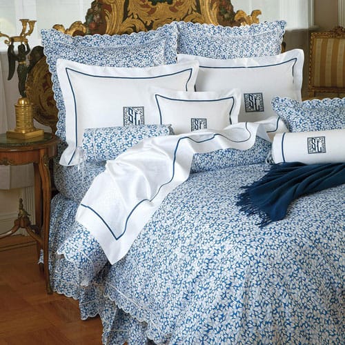 blue-floral-bedding