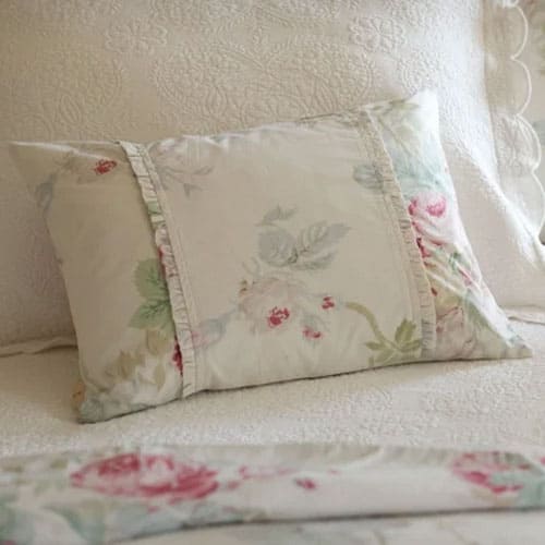 floral-pillows