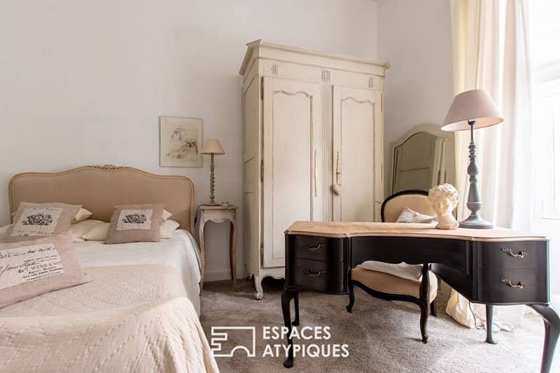 french-country-bedroom